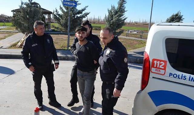 Polisten kaçarken kaza yapan alkollü ve ehliyetsiz sürücü: Çekebilirsin, 1 milyon takipçim yok