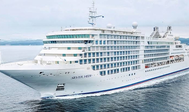 QTerminals Antalya Limanı lüks yolcu gemisi Silver Moon’u ağırladı