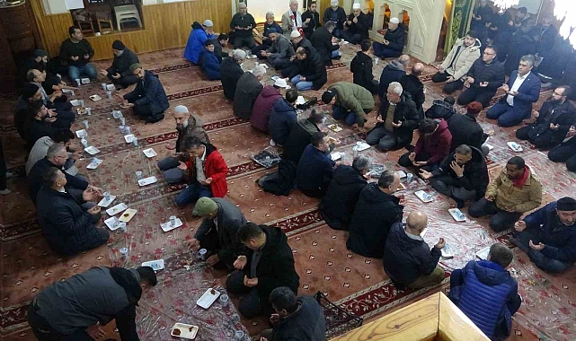 &quot;Sizinle iftar, Gazzeli kardeşlerimizle iftihar ediyoruz&quot; programı