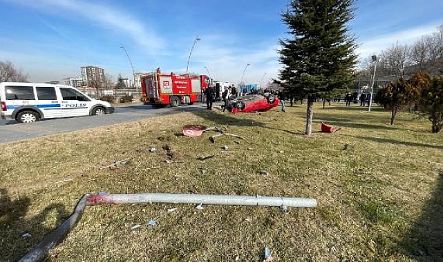 Takla atan otomobil, alev aldı: 2 yaralı