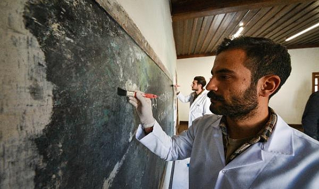 Tarihi 90 yıllık taş tahta korumaya alındı