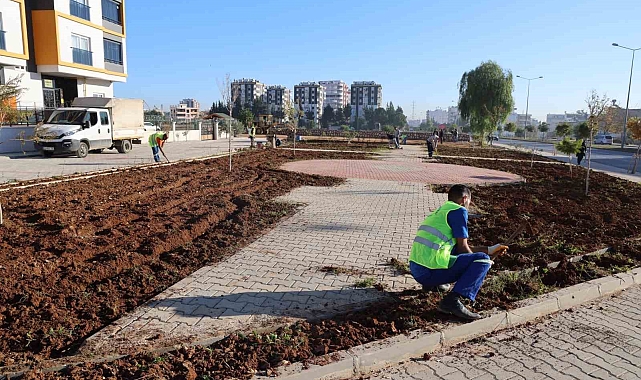 Toroslar'a 2 yeni park ve semt pazarı