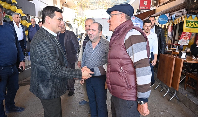 Tütüncü toptancı halinde