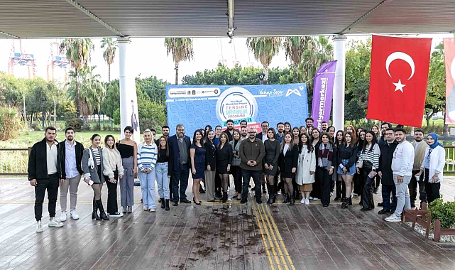 Üniversiteliler mentorluk programıyla iş dünyasına hazırlanıyor