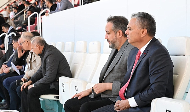 Uysal ve Boztepe yan yana