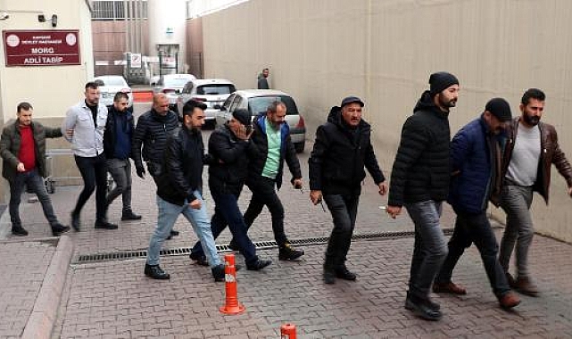 Uzman çavuşun hayatını kaybettiği pazarcı kavgasında 3 şüpheli adliyede