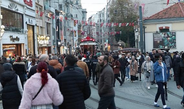 Yeni yıla saatler kala hareketlilik başladı