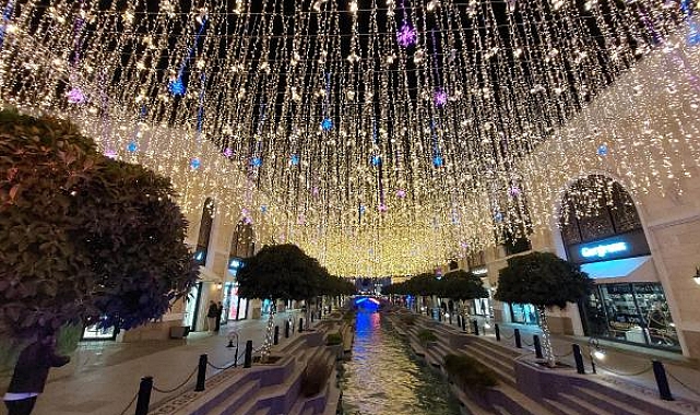 Yılbaşı için Antalya'ya turist yoğunluğu