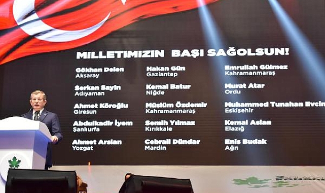 Ahmet Davutoğlu, yeniden genel başkanlığa seçildi
