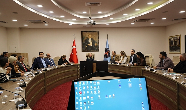 Akdeniz Üniversitesi'nde 50 bin öğrenci iş dünyasıyla buluşacak