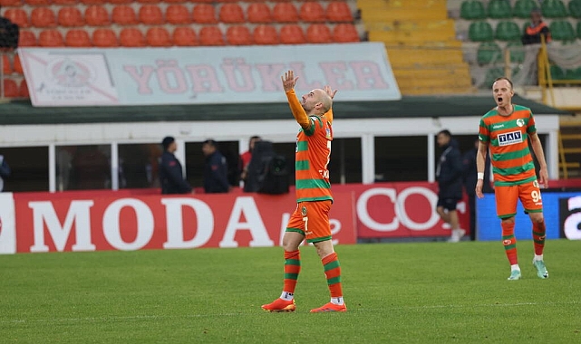 Alanyaspor'da Efecan Karaca gol suskunluğunu bozdu
