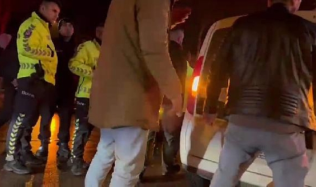 Alkolmetreye üflemeyi reddedip, polise hakarette bulunan sürücü tutuklandı