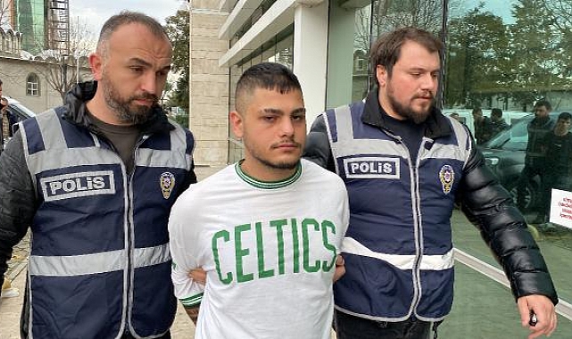 Arkadaşlarını darbedip gasp yapan 4 şüpheli, tutuklandı