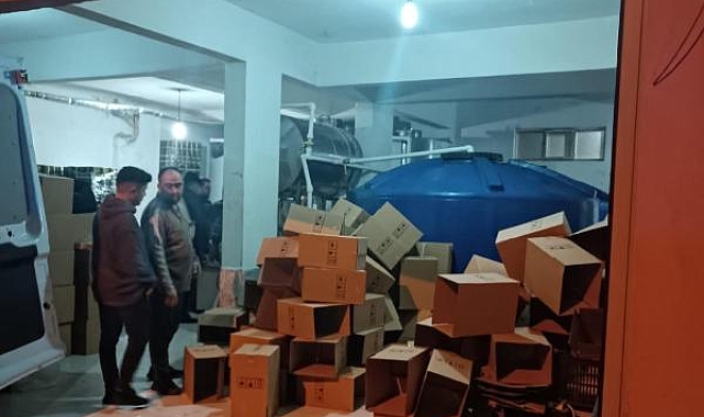 Aydın'da bir fabrikada 10 ton 960 litre sahte zeytinyağı ele geçirildi