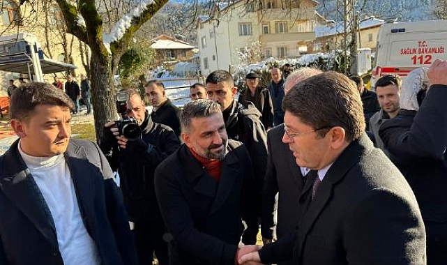 Bakan Tunç, Bartın'da eniştesinin cenazesine katıldı