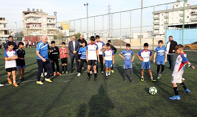 Başkan Gültak çocuklarla idman yaptı