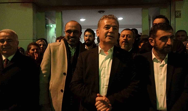 Burdur'da AK Parti Belediye Başkan Adayı Şimşek'e coşkulu karşılama