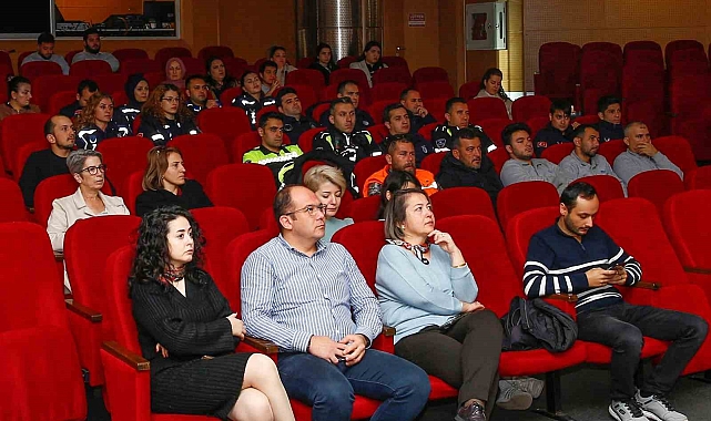 Büyükşehir personeline "Afet Farkındalık Eğitimi"