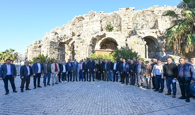 Ersoy Manavgat&#039;ta talepleri dinledi