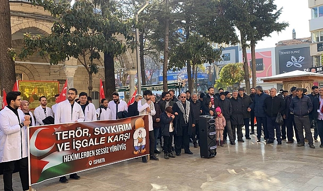 Isparta'da sağlık çalışanları şehitler ve Filistin için yürüdü