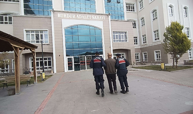 Jandarma tarafından yakalanan 4 firari cezaevine gönderildi
