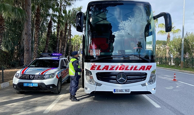 Jandarmadan şehirlerarası otobüslere denetim