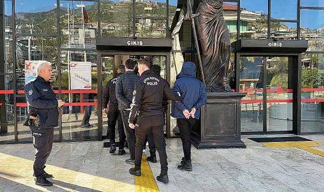 Kafes-32 operasyonunda suç örgütü lideri ile 11 şüpheli adliyede
