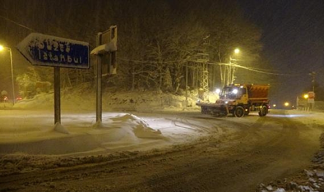 Kar yağışı aksaklıklara yol açıyor