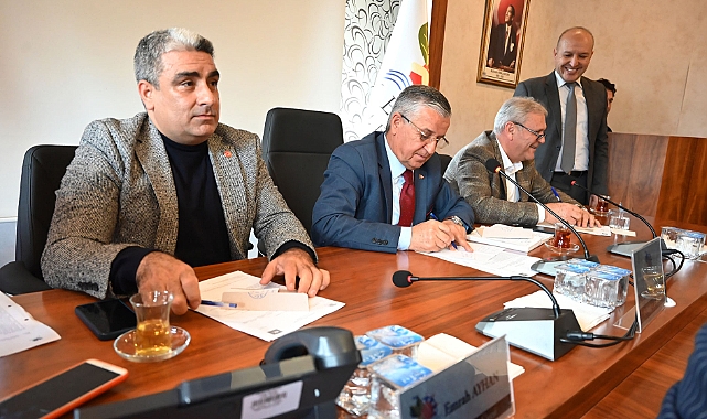 Kemer Belediyesi'nde yeni yılın ilk meclisi