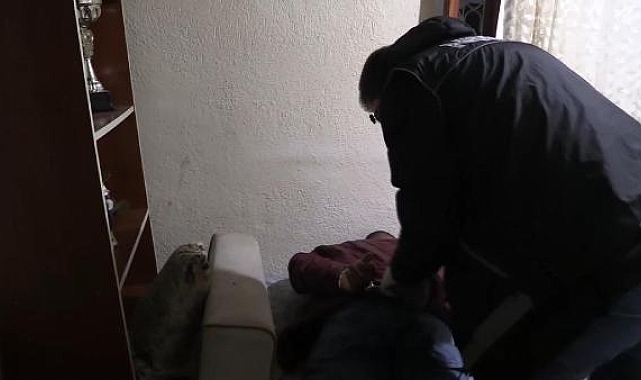 Konya'da uyuşturucu satıcılarına operasyonlarda 5 tutuklama