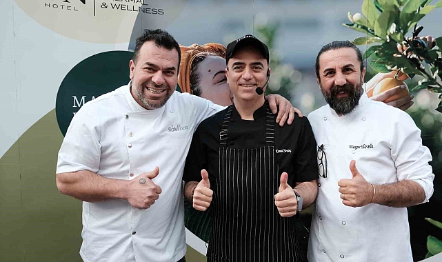 Mandalina Festivali yoğun ilgi gördü