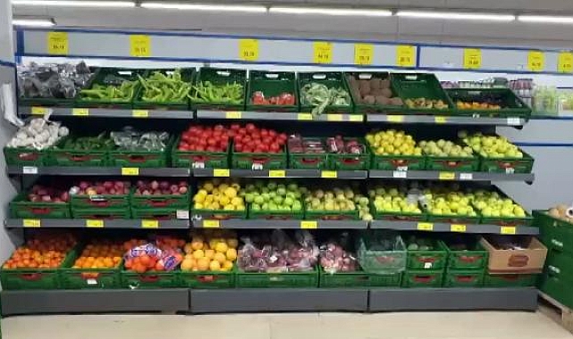 Marketlerde yeni yılda etiketler yenilendi 
