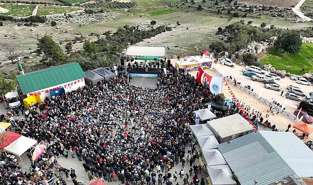Mersin'de '2.Nergis Şenliği' düzenlendi