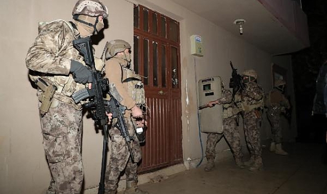 Mersin'de DEAŞ'a eleman kazandıran 7 şüpheli yakalandı