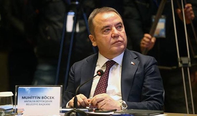 Muhittin Böcek: Geliyoruz Antalya’m