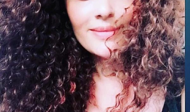 Organları bağışlanan Özge'nin cenaze aracına, '6 bedene yeniden can oldun' yazısı asıldı