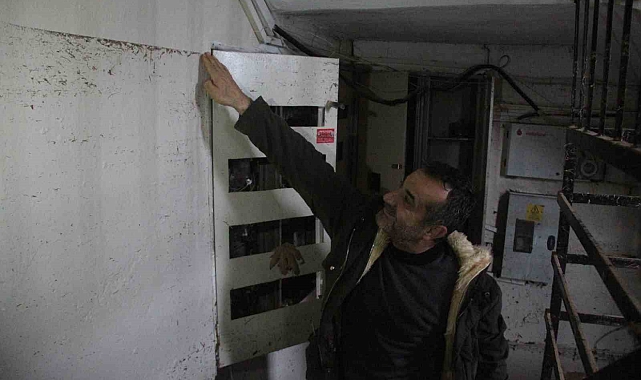 2 metreyi aşan su seviyesinin izleri duvarlarda kaldı