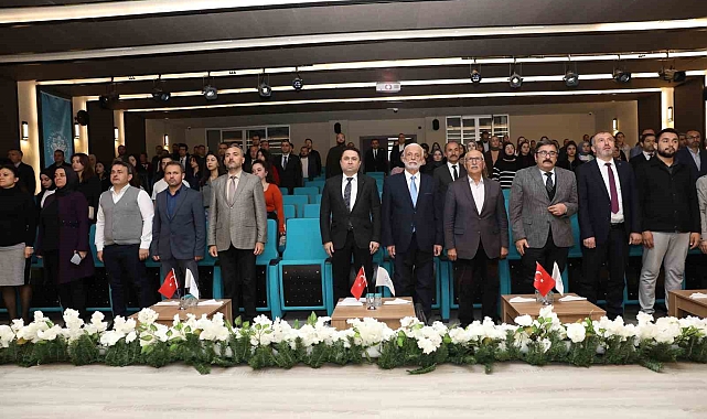 ALKÜ'de Aliya İzzetbegoviç anlatıldı