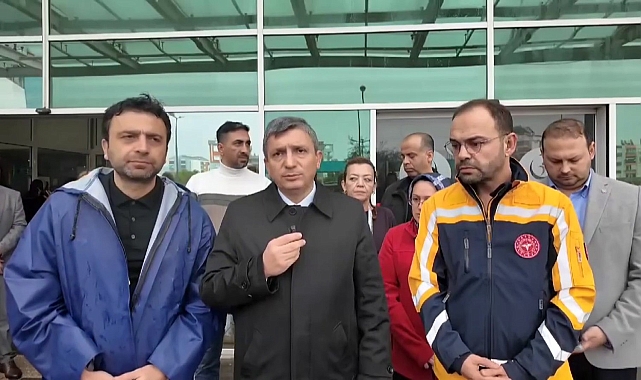 Antalya Valisi Şahin: "Bin 500 civarında su baskını ihbarı aldık"