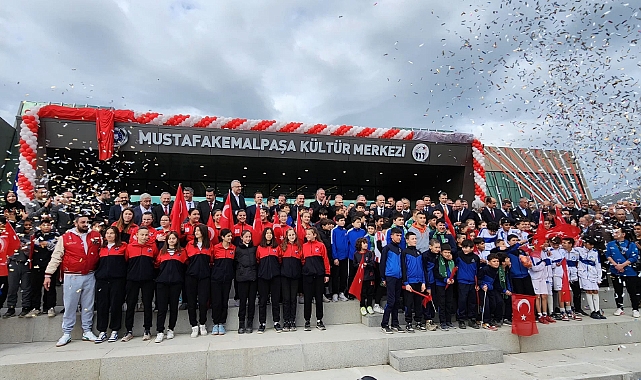 Bakan Bak: Spor devrimi gerçekleşiyor