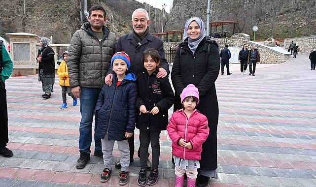 Başkan Başdeğirmen: "O güler yüzünüzle sizinleyiz"