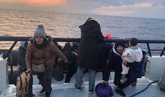 Bodrum'da 4'ü çocuk 32 kaçak göçmen kurtarıldı