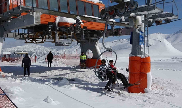 Davraz&#039;da sezon açıldı, kayak heyecanı başladı