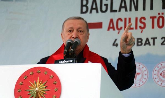 Erdoğan: Deprem şehirlerimizi ayağa kaldırana kadar durup dinlenmeyeceğiz