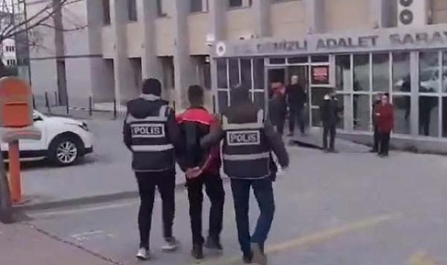 Eşcinsel ilişki vaadiyle gaspa 2 tutuklama