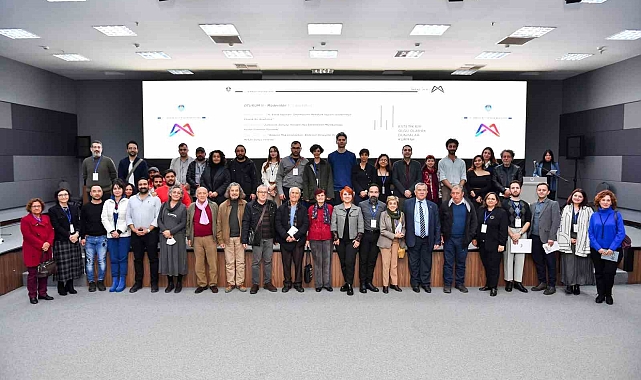 'Estetik bir olgu olarak dünyalar kurmak' sempozyumu başladı