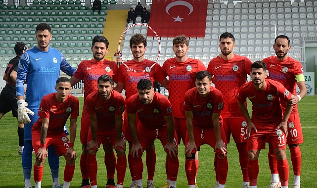 Galibiyeti kaybettikleri arkadaşlarına armağan ettiler