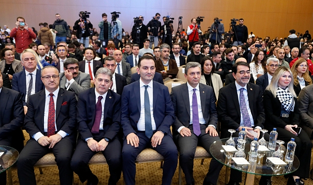 Gençler artık üniversite 4’üncü sınıfta işini buluyor