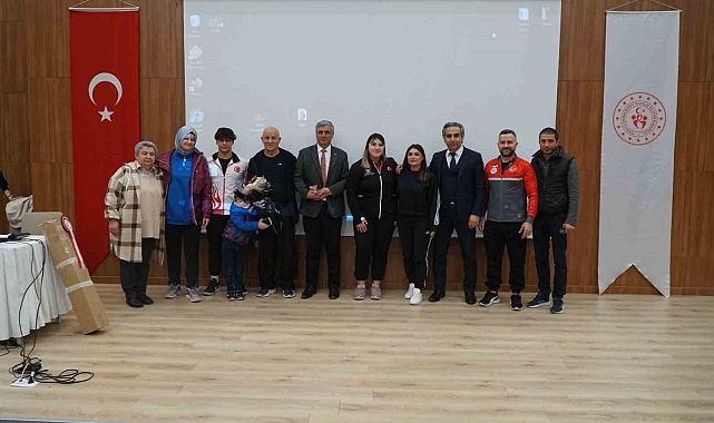Halter antrenörü Hasan Ali Şen emekli oldu