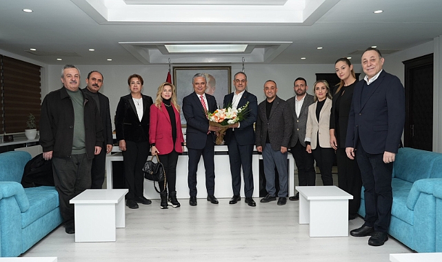 İki rakip aday belediyede buluştu